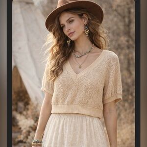 Vintage Garland Sweater V Neck Cropped Lightweight Beautiful Weave Cream Small